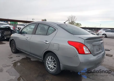 2013 Nissan Versa 1.6 Sv z USA, uszkodzony, nr VIN 3N1CN7AP9DL886835